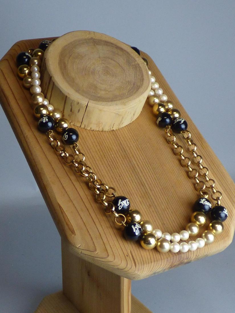 Ladies Dolce & Gabbana 'Love' Necklace: Ladies Dolce & Gabbana 'Love' Necklace Size: 23" L (drop); 46" L (overall)
