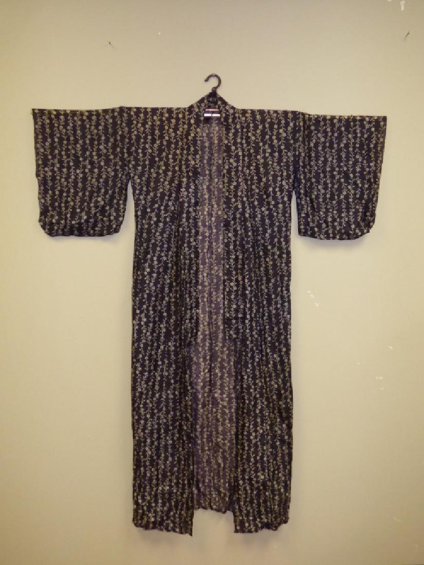 Japanese Kimono - Purple & Gray Floral: Size : 60" x 48"
