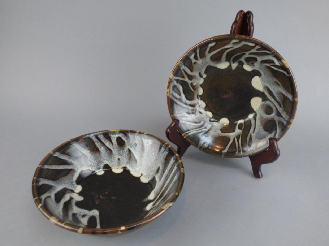 2 Brown Glaze Pottery Bowls: 7.25" Dia x 2.5" H