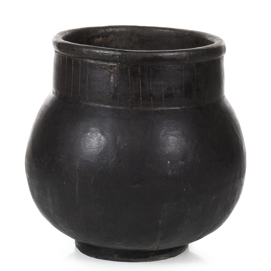 Stan Bitters Planter: Large glazed stoneware planter by Stan Bitters, 1970s. 24" H x 24" D.