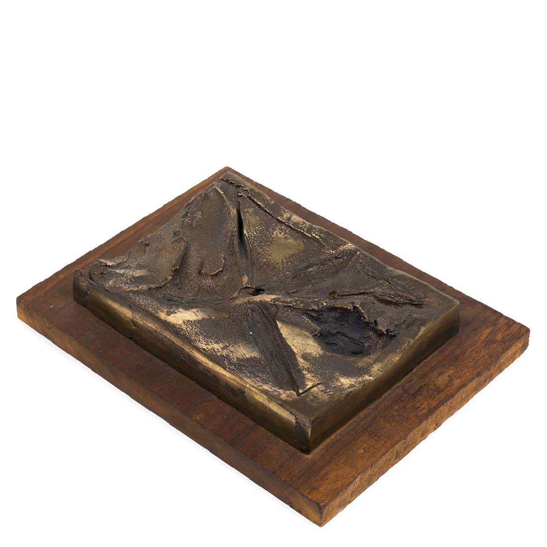 Kenneth Fisher bronze sculpture (1 of 3)