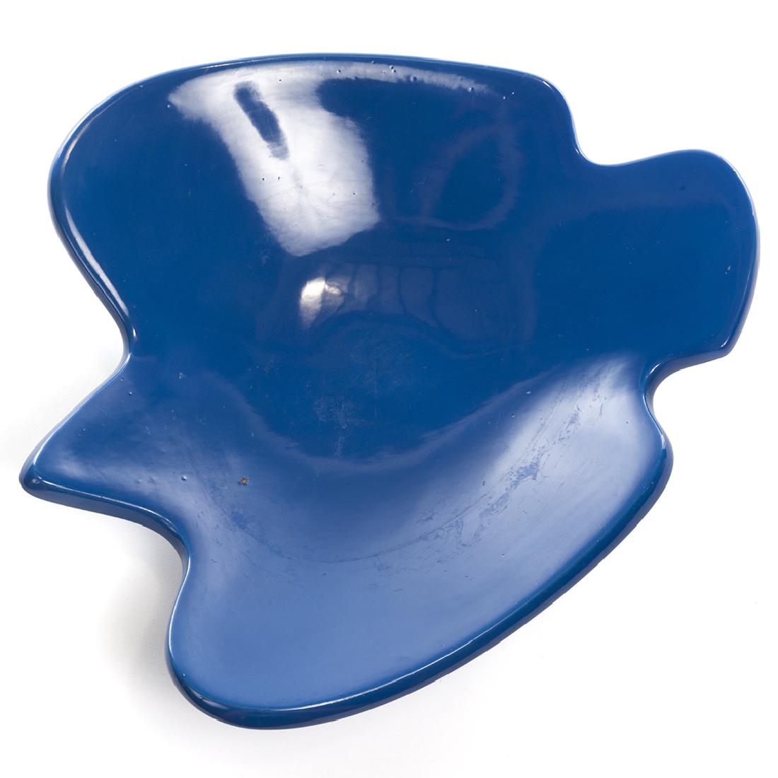 Gordon Newell Birdbath: Rare blue glazed birdbath by Gordon Newell for Architectural Pottery, 1961. 26" x 22" D.