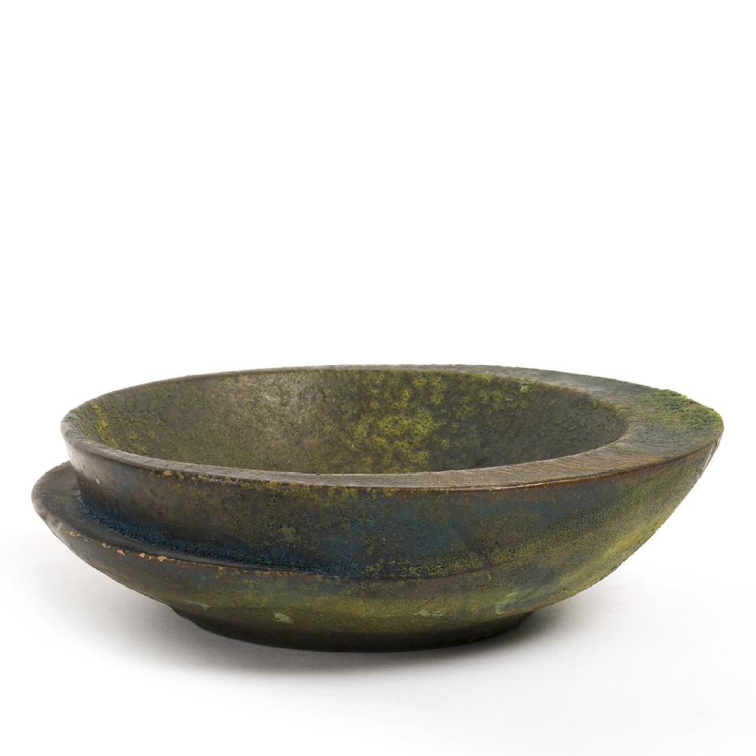 Raymor Futuristic Bowl: Futuristic style bowl by Raymor, Italy 1950s. 2.75'' H x 9'' D