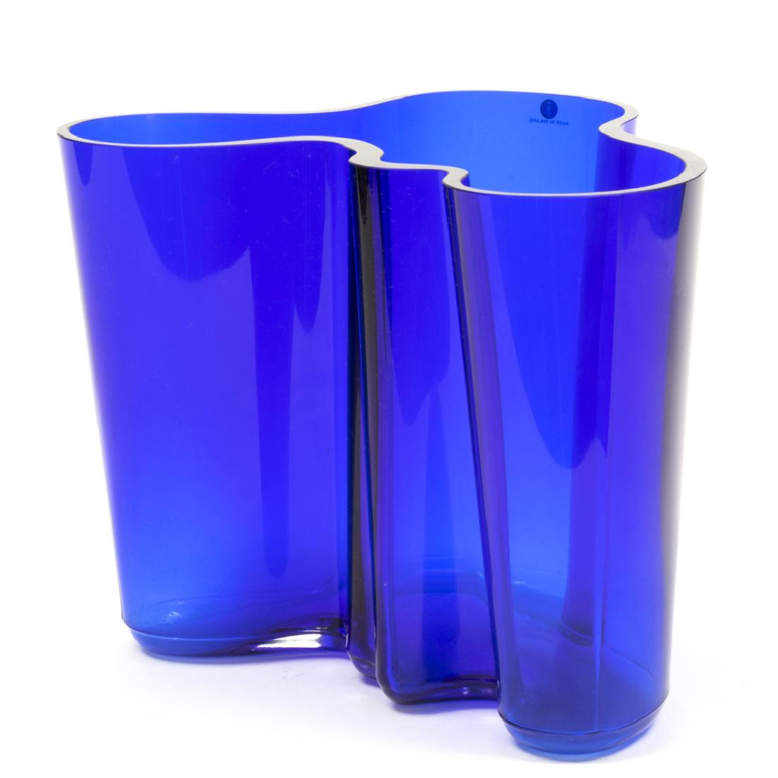 Alvar Aalto Savoy Vase (1 of 4)