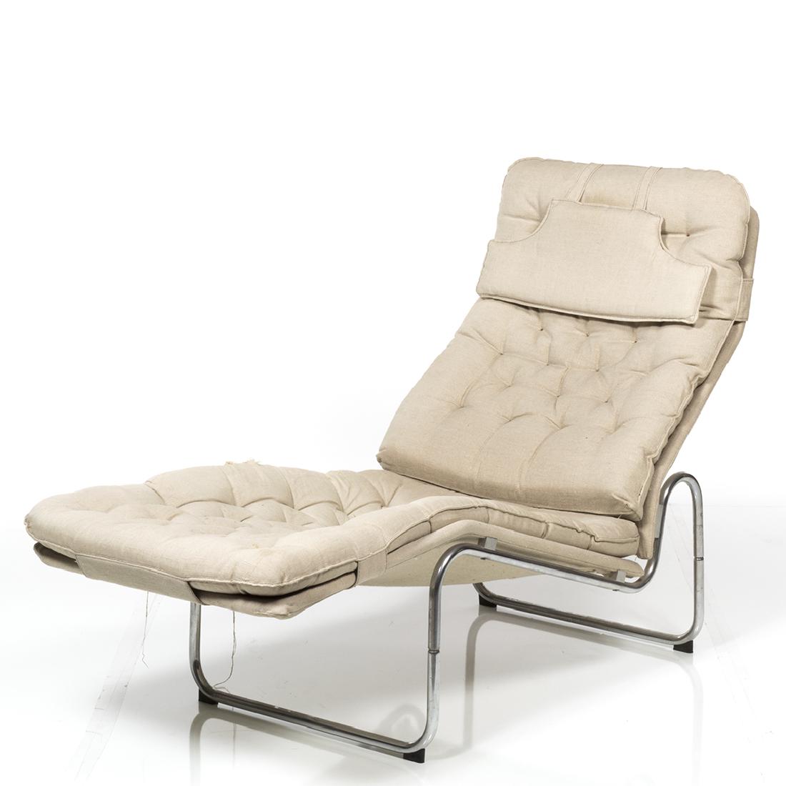 Chrome Chaise Lounge: Chrome and linen chaise lounge, Netherlands, 1960s.