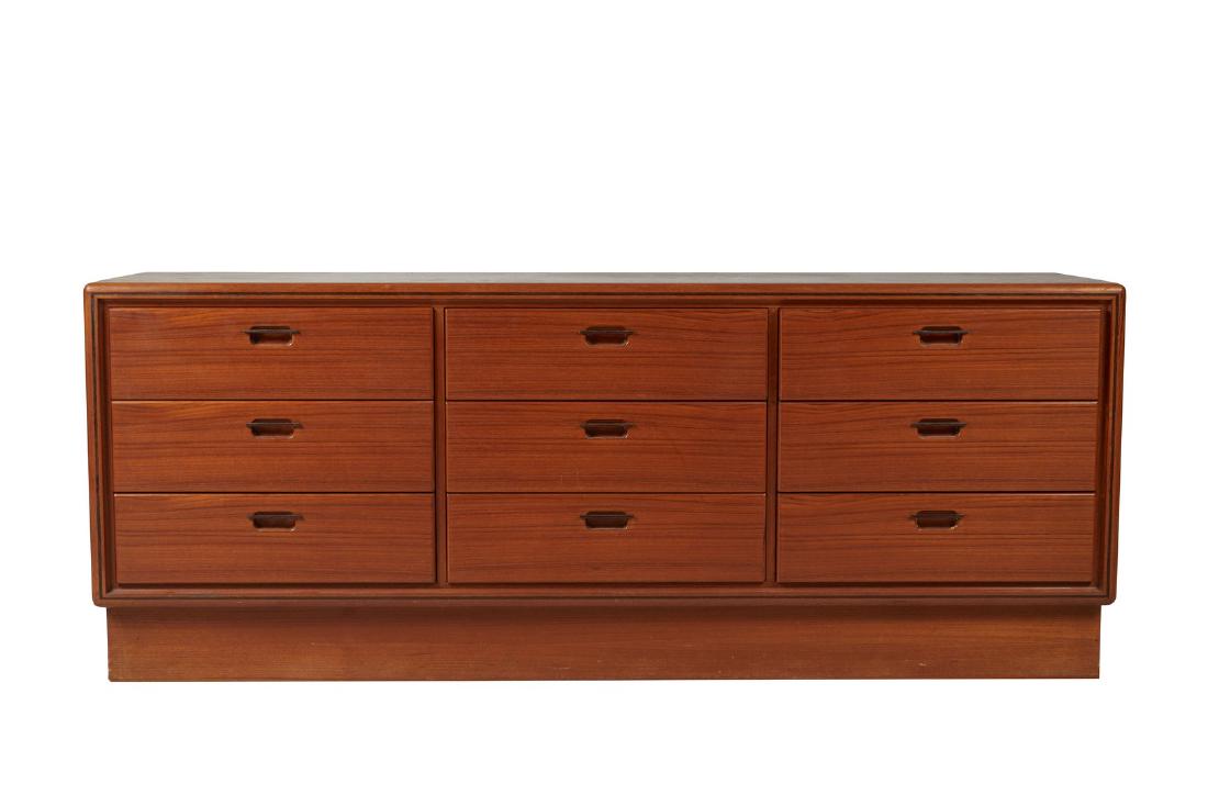 Gerald McCabe Style Dresser (1 of 5)