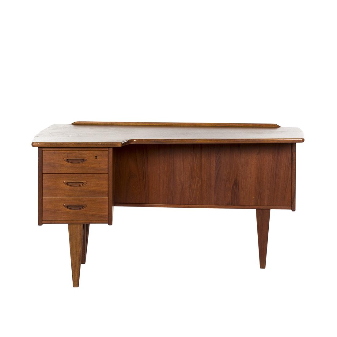 Gordon Strand Desk (1 of 7)