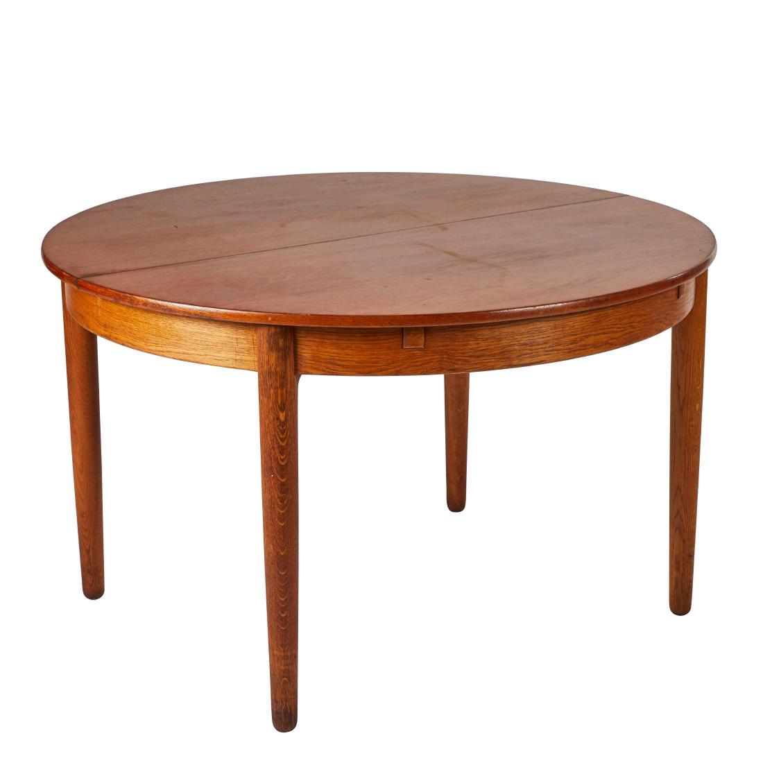 Hans Wegner Dining Table (1 of 5)