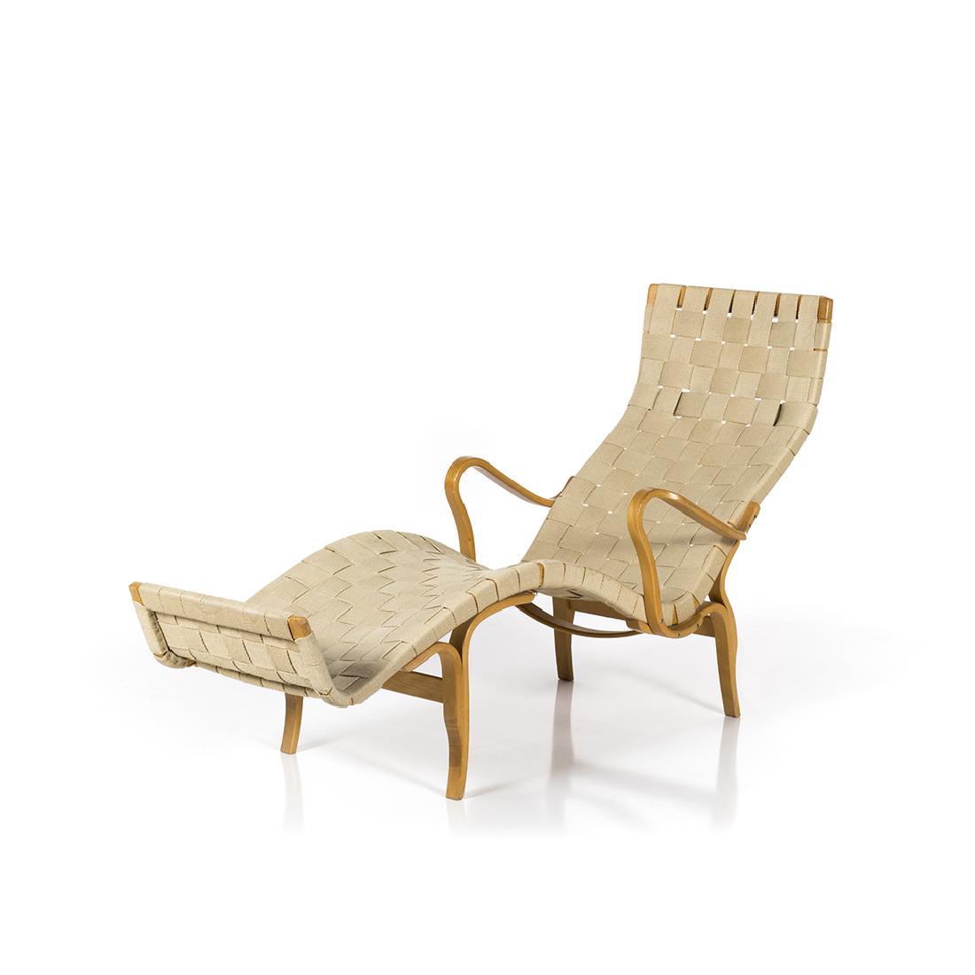 Bruno Mathsson Pernilla Lounge Chair: Laminated birch and cotton webbing Pernilla lounge chair by Bruno Mathsson, Sweden 1970s.