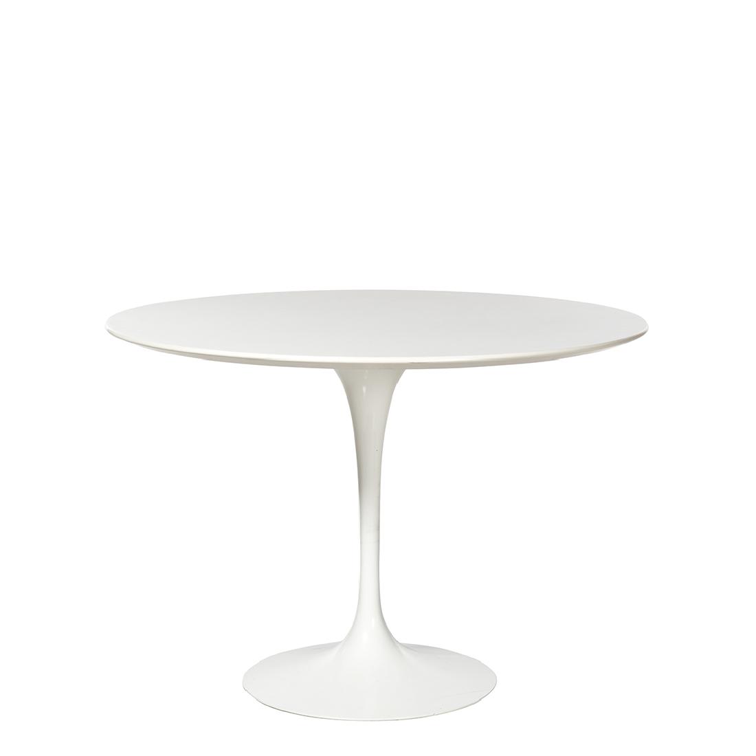 Eero Saarinen Tulip Table (1 of 4)