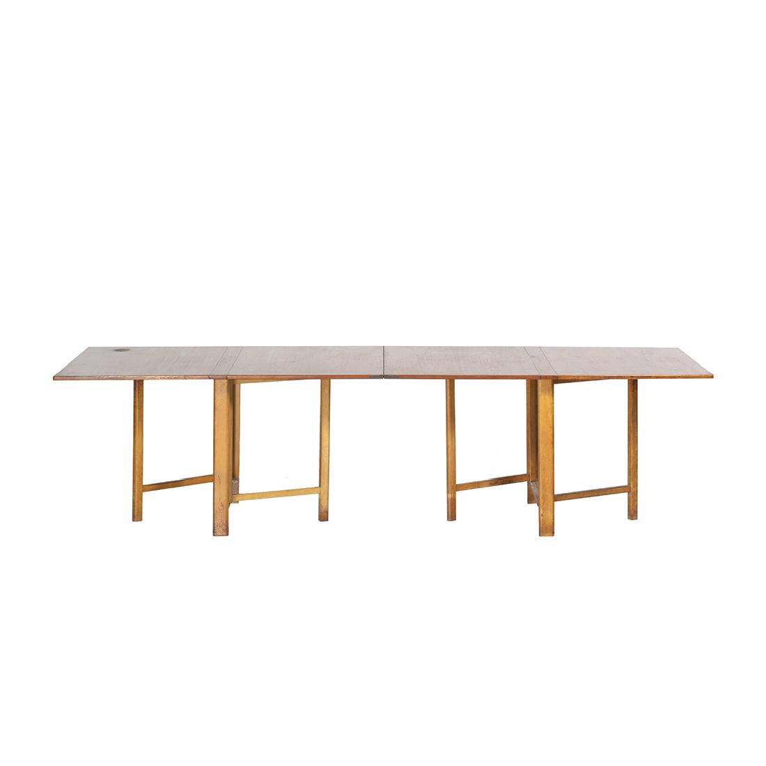 Bruno Mathsson Style Expanding Table: Expanding teak dining table in the style of Bruno Mathsson, Sweden 1950s. Expands from 8" wide to nearly 9'.