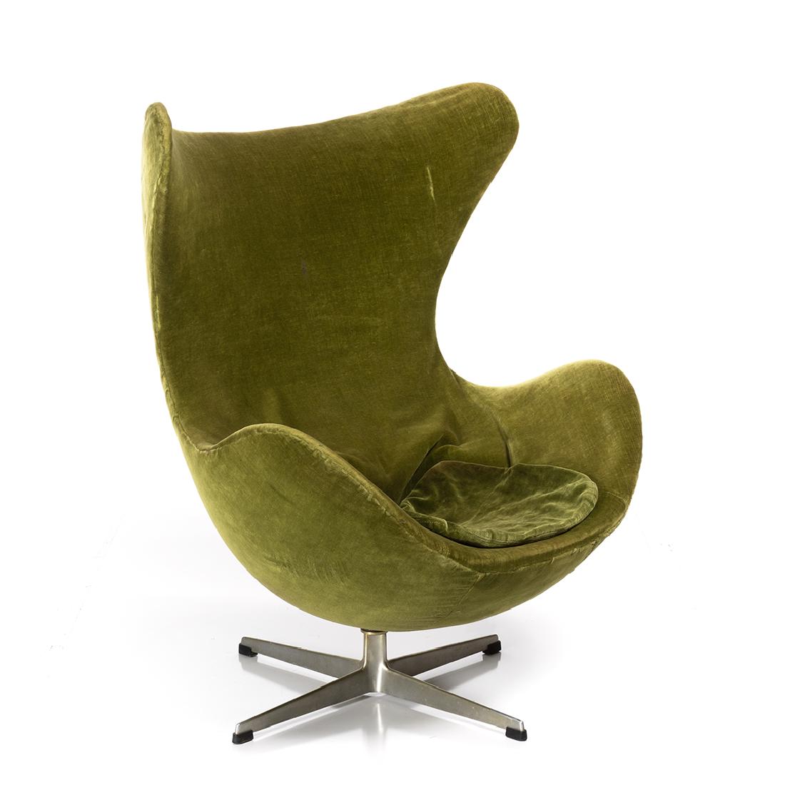 Arne Jacobsen Egg Chair (1 of 7)