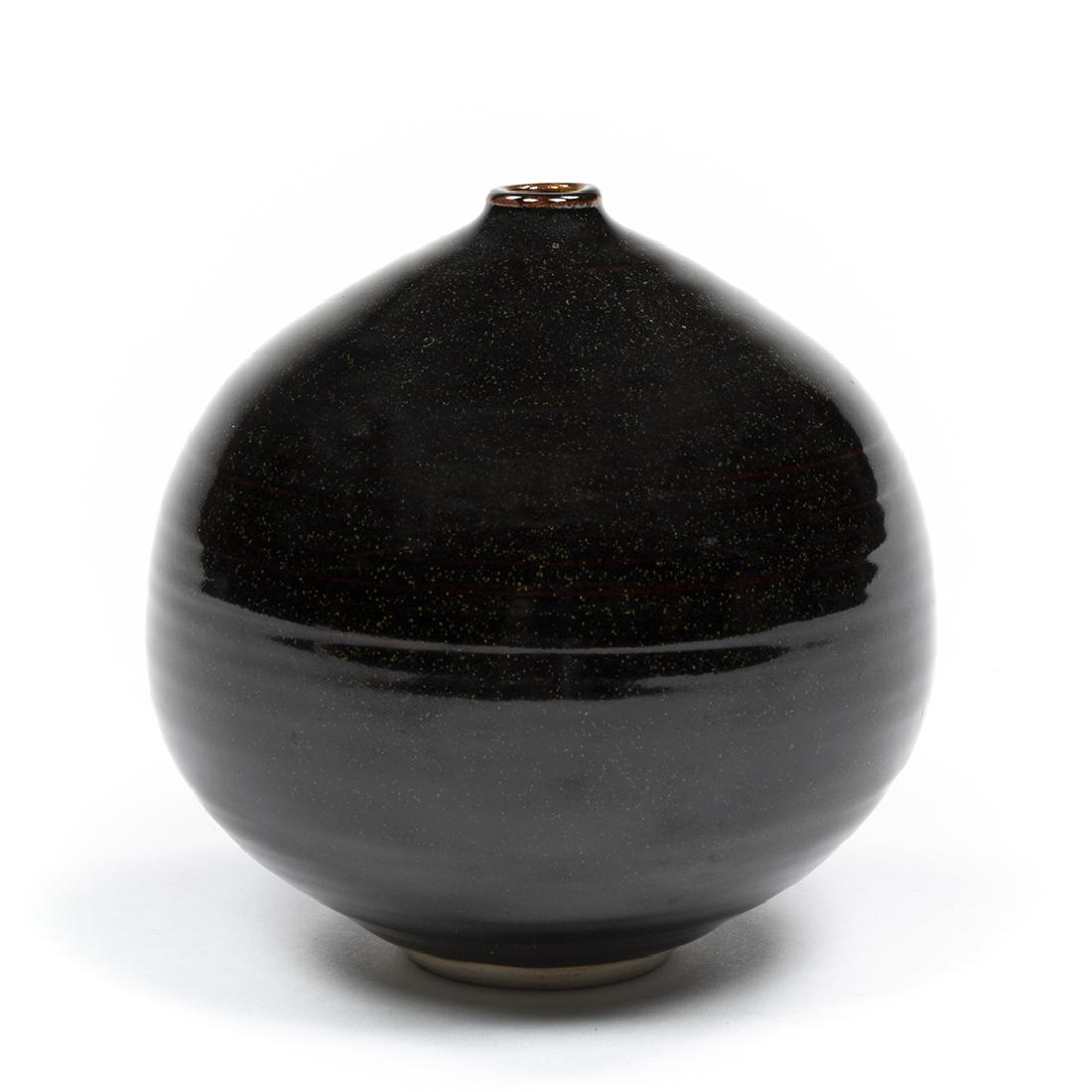 Vivika and Otto Heino Vase (1 of 2)