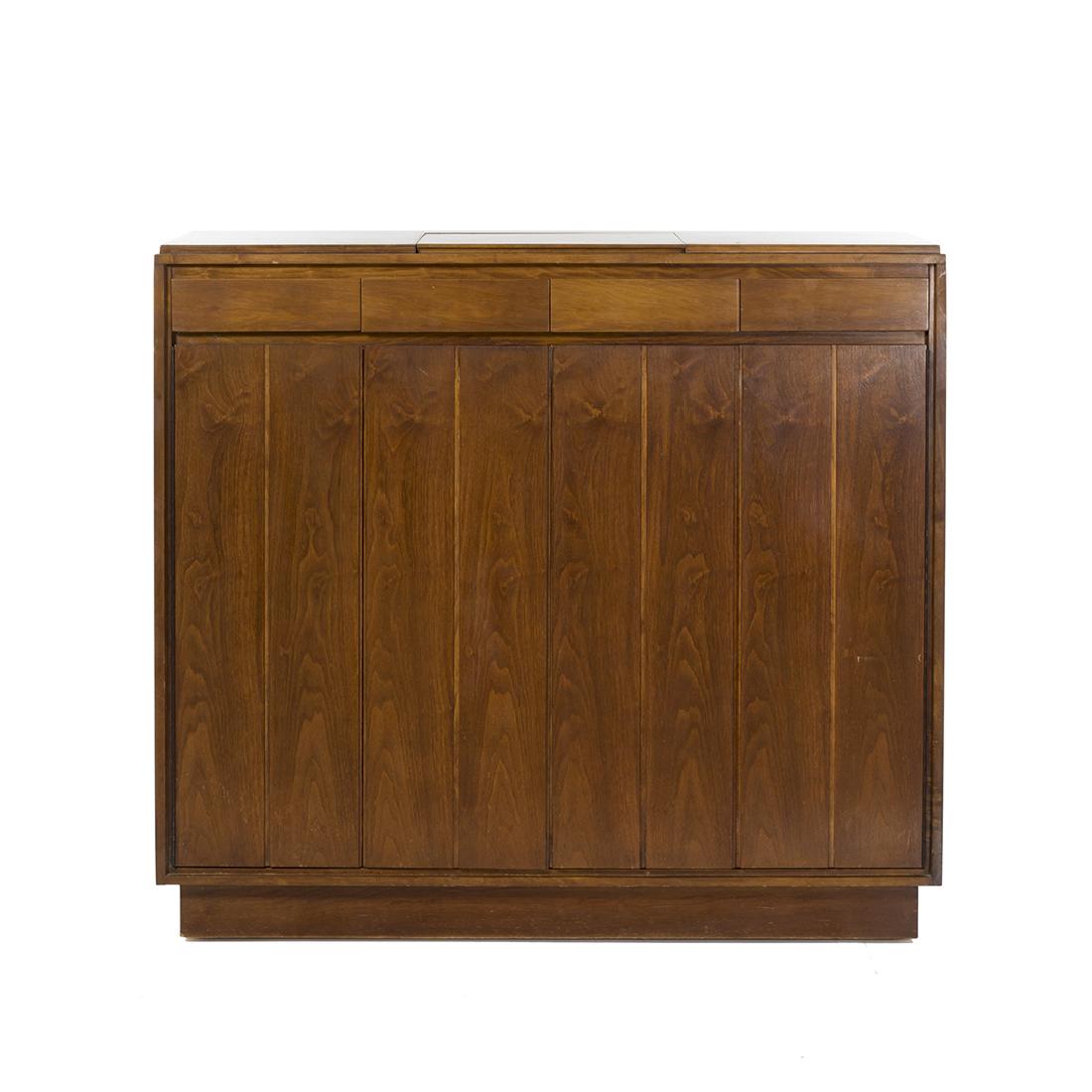 Paul McCobb Gentleman's Chest (1 of 7)