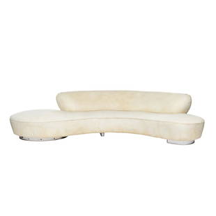 Vladimir Kagan Serpentine Sofa: Serpentine sofa by Vladimir Kagan from the New York Collection, 1990s.