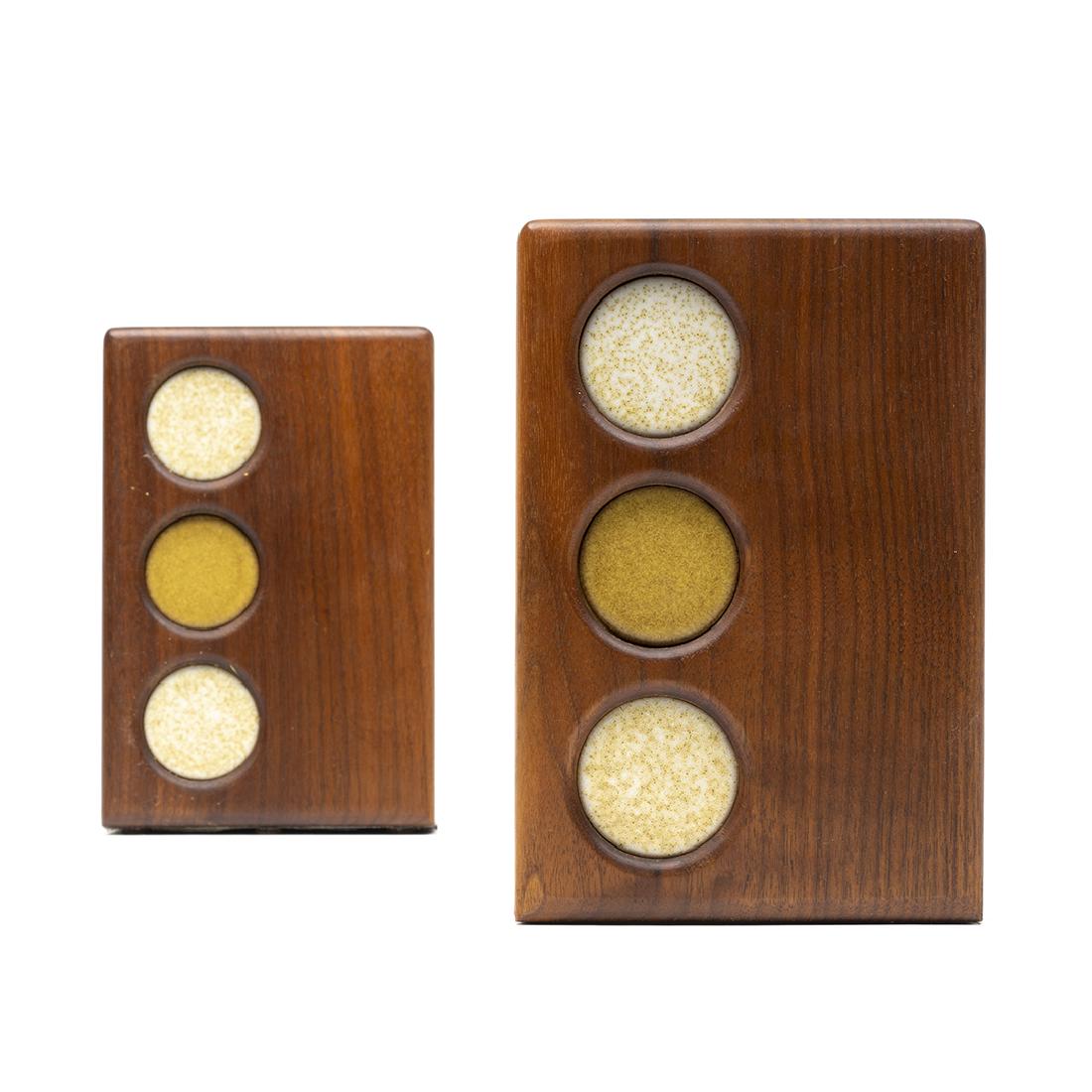 Gordon Martz Bookends: Walnut and glazed stoneware bookends by Gordon Martz for Marshall Studios, 1960s.