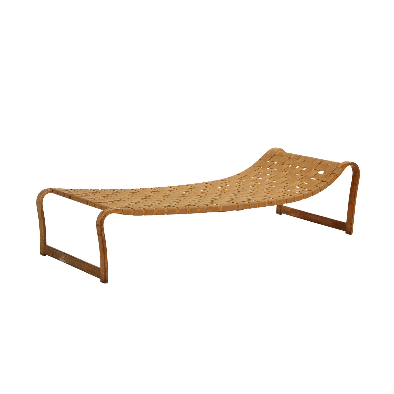 Bruno Mathsson Paris Chaise Lounge: Bentwood and webbing Paris chaise lounge with original horsehair pad by Bruno Mathsson, Sweden 1930s.
