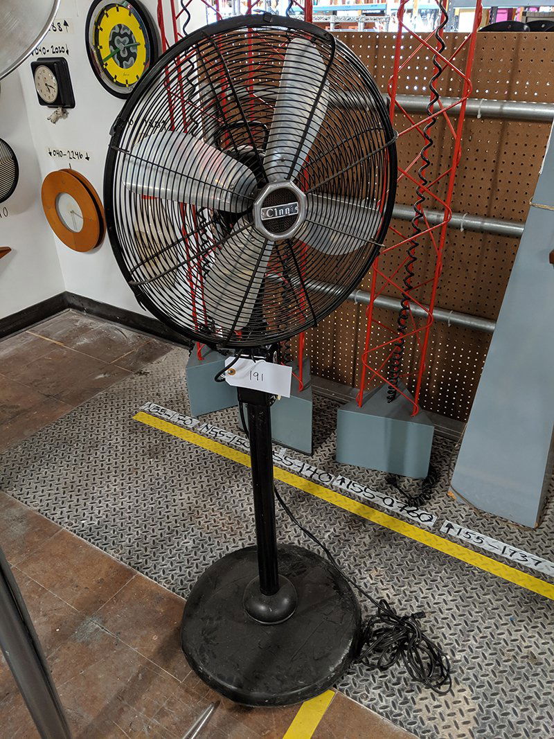 Cinni Standing Fan (1 of 2)