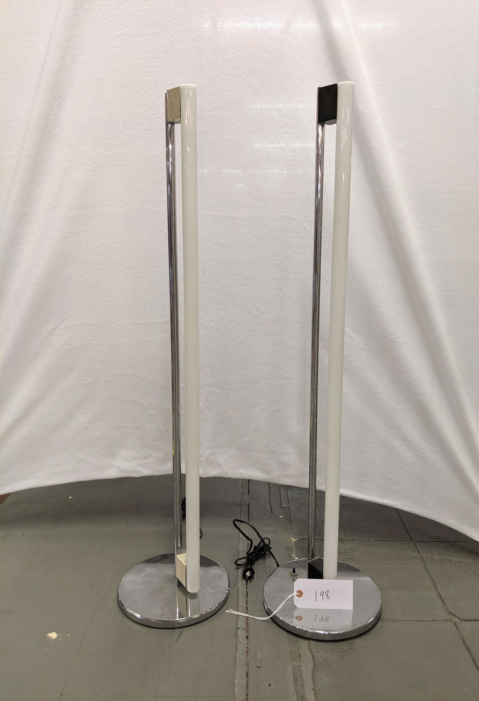 Eileen Gray Tube Lights (2) (1 of 1)