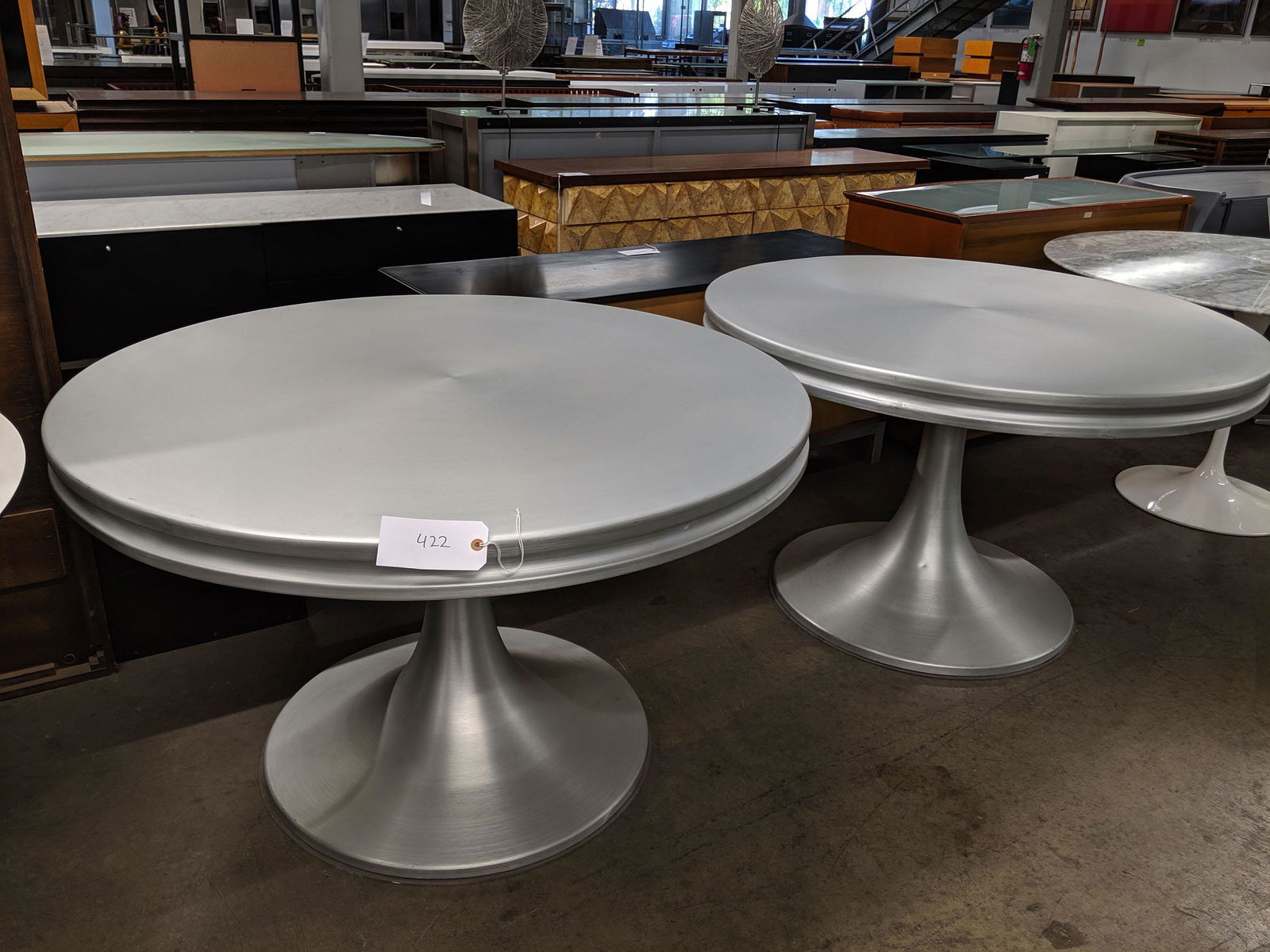 Round Dining Tables (4) (1 of 2)