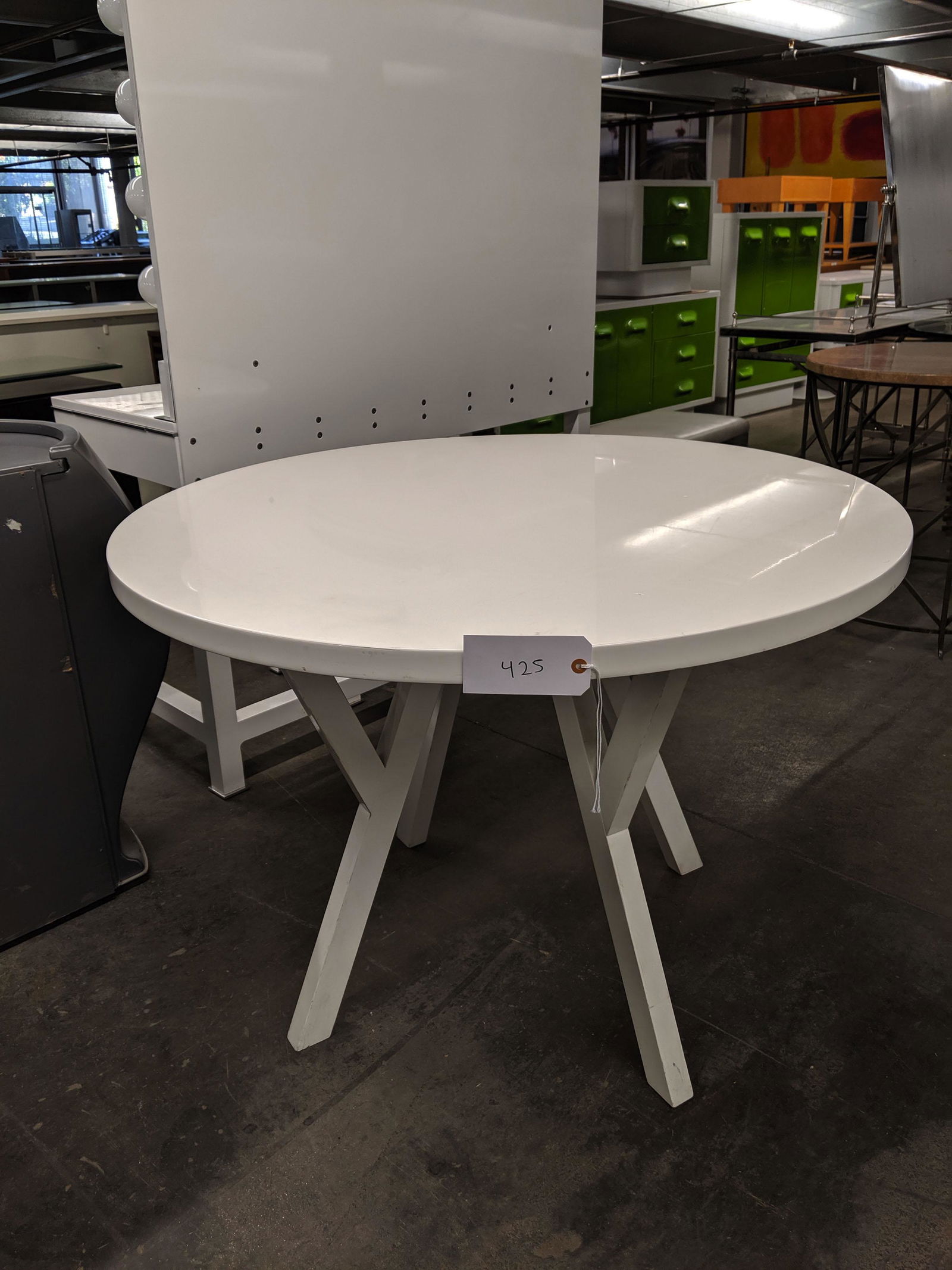 White Dining table (1 of 1)