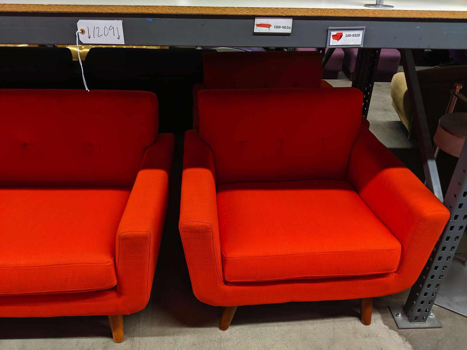 Modern Seating Set (1 of 2)