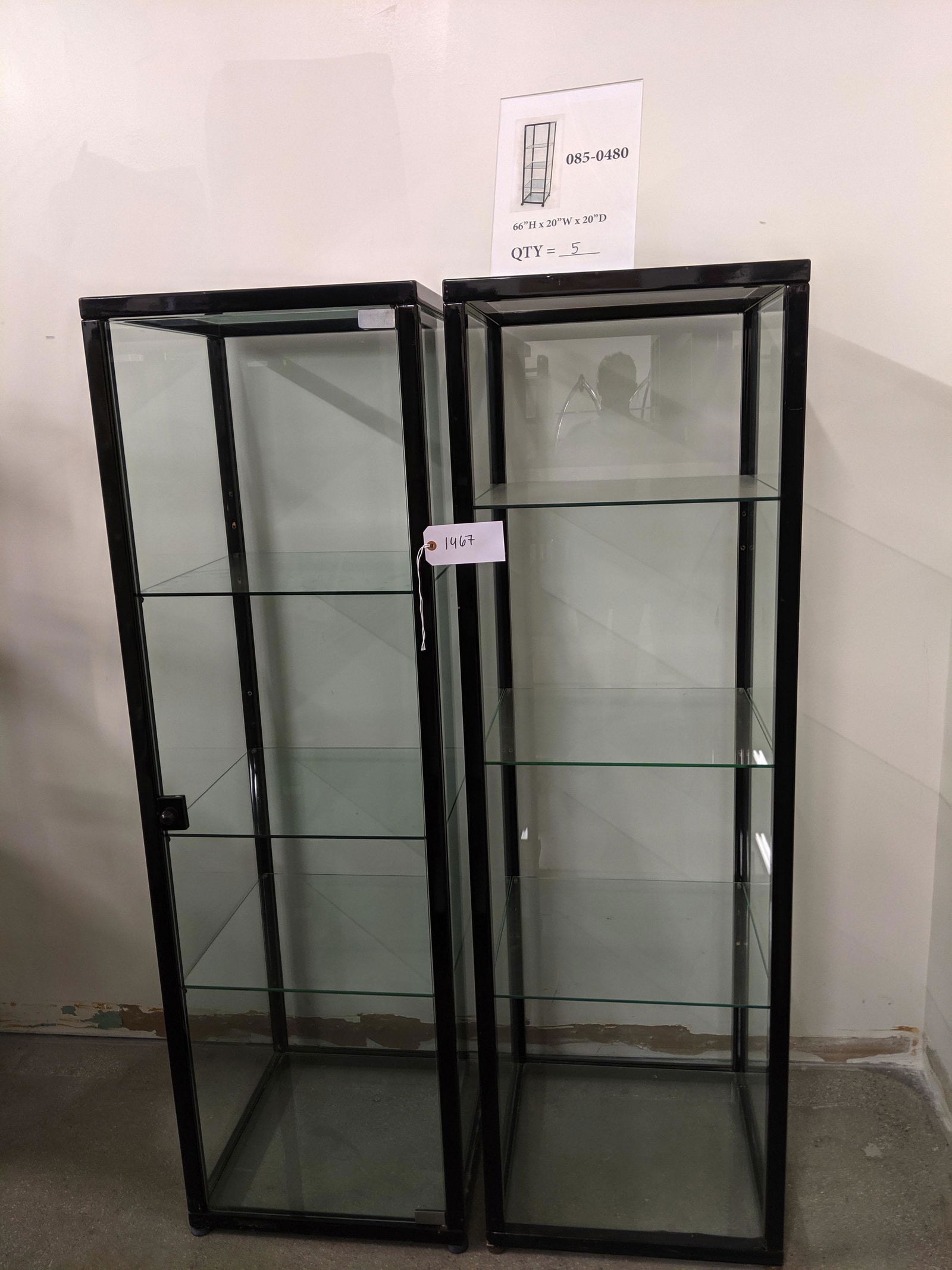 Metal and Glass Shelving (4) (1 of 1)