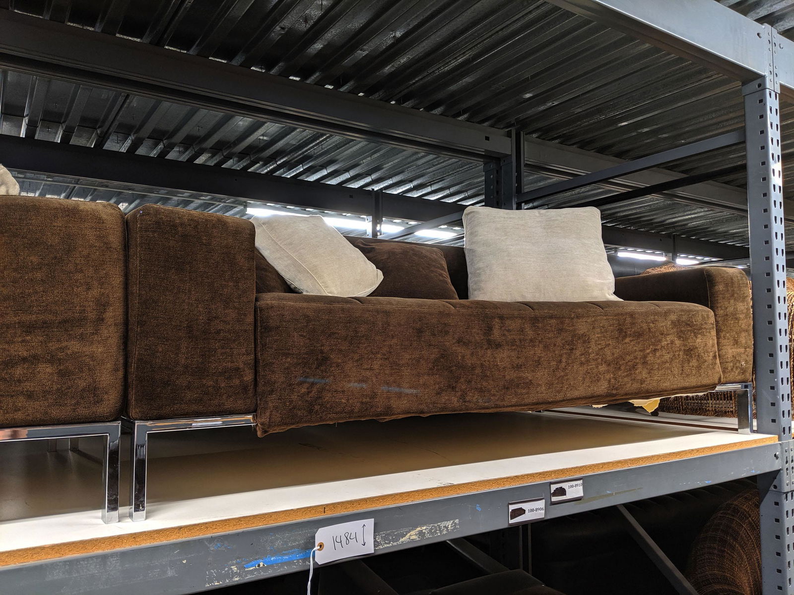 Modern Seating Set (1 of 3)