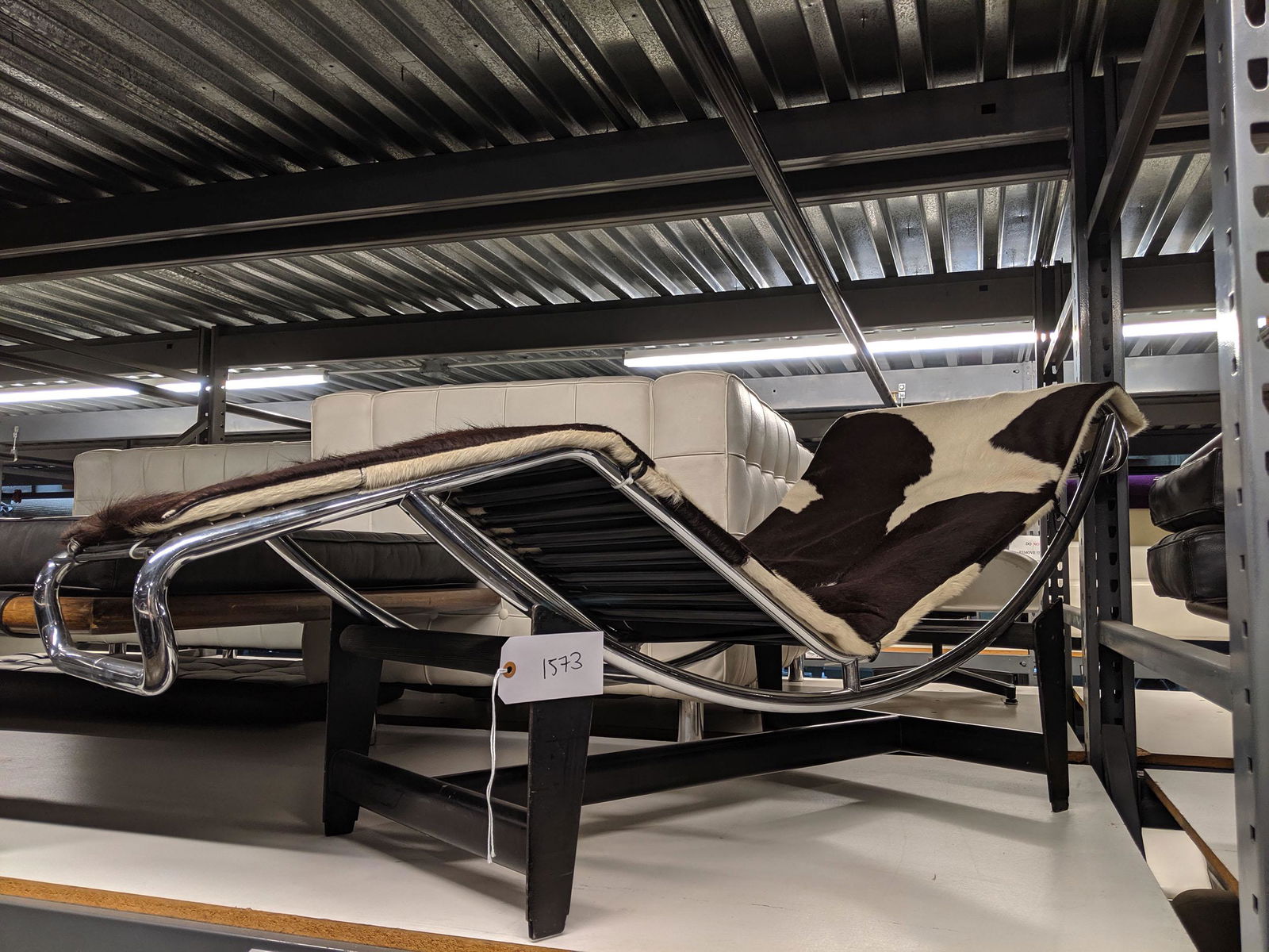 Le Corbusier Style Chaise (1 of 1)