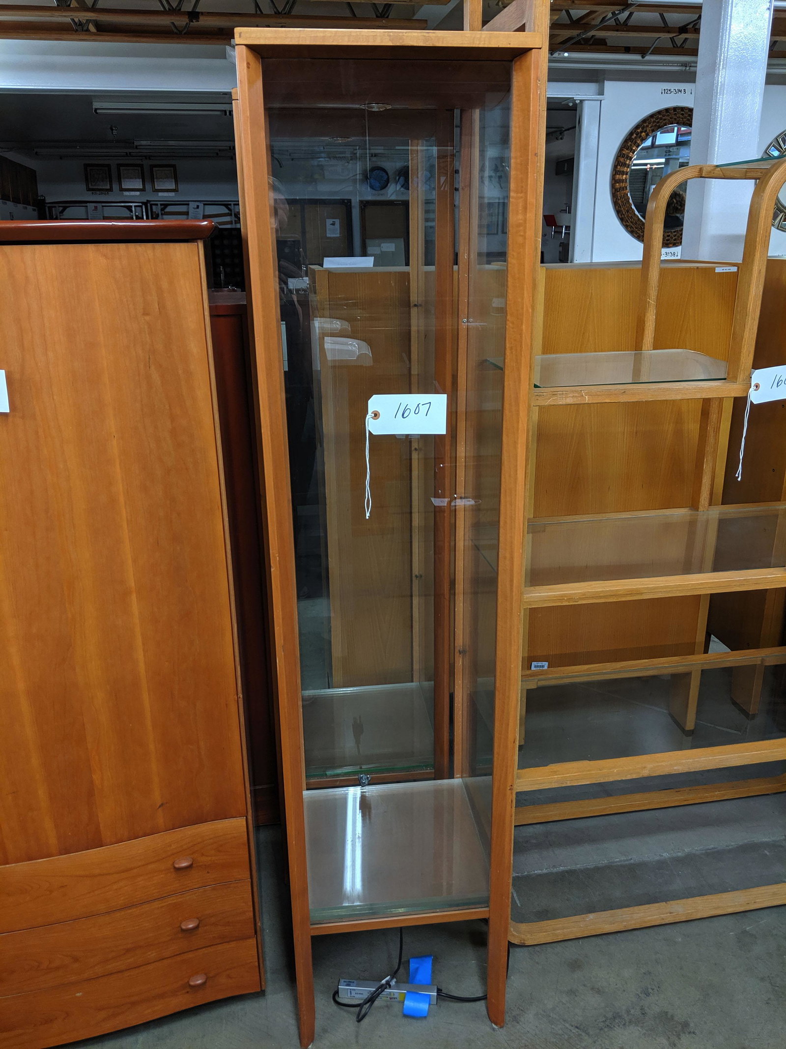 Illuminated Display Cabinets (1 of 1)