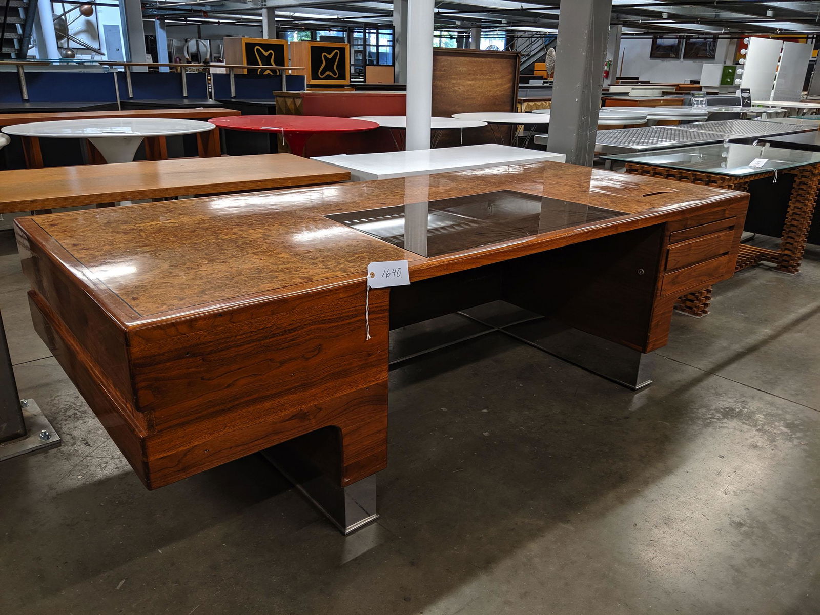 Monteverdi-Young Desk (1 of 3)