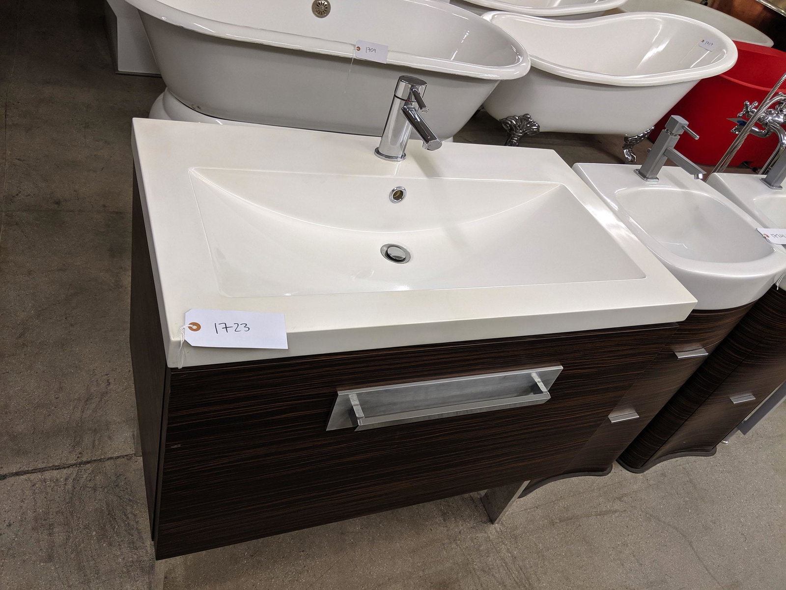 Contemporary Sink: Contemporary sink with storage.