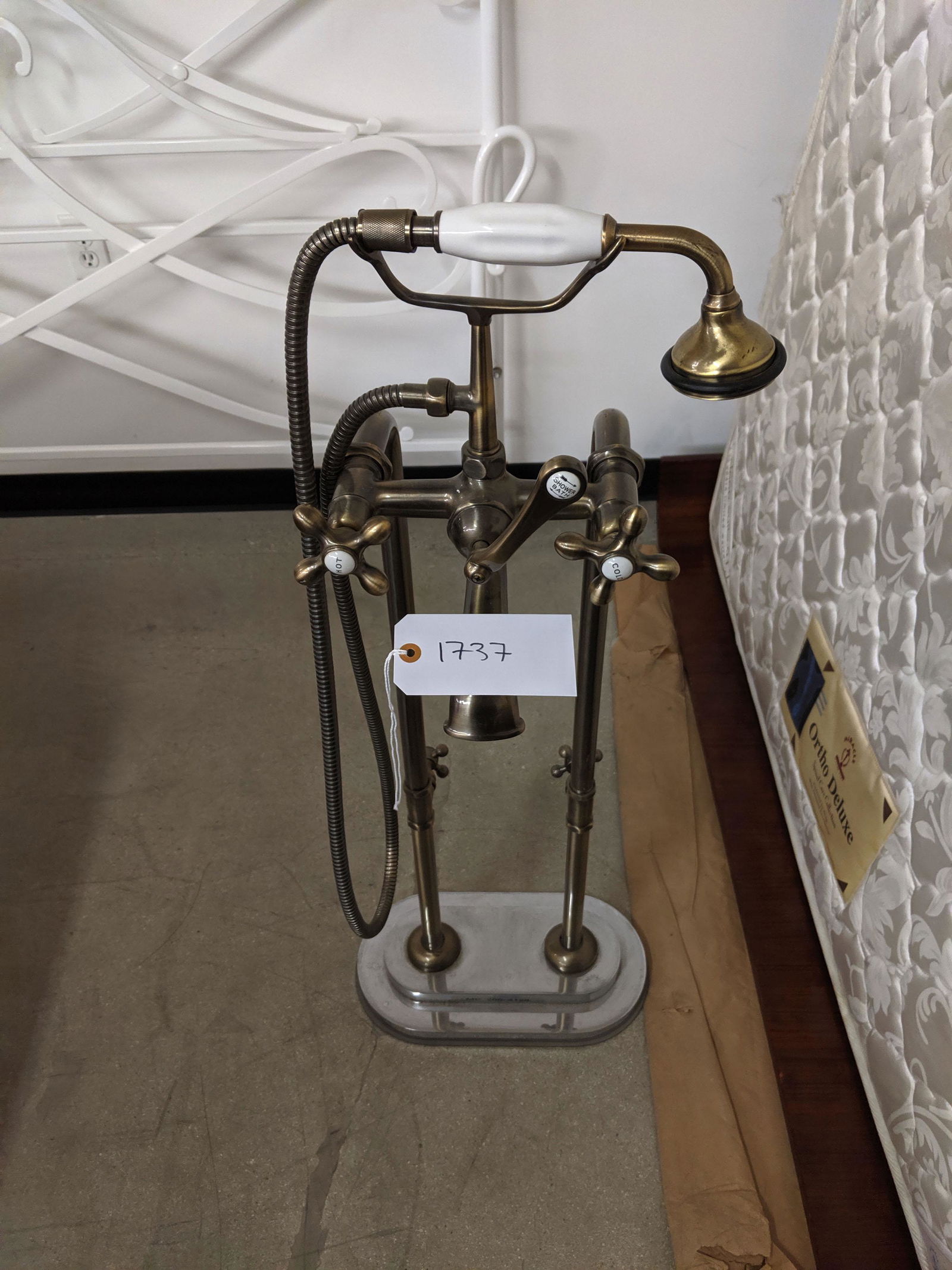 Traditional Freestanding Tub Faucet (1 of 1)