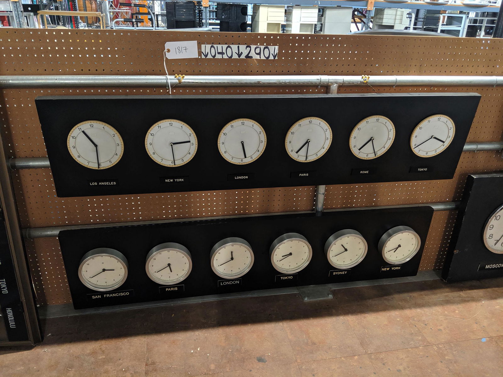 World Clocks (1 of 3)