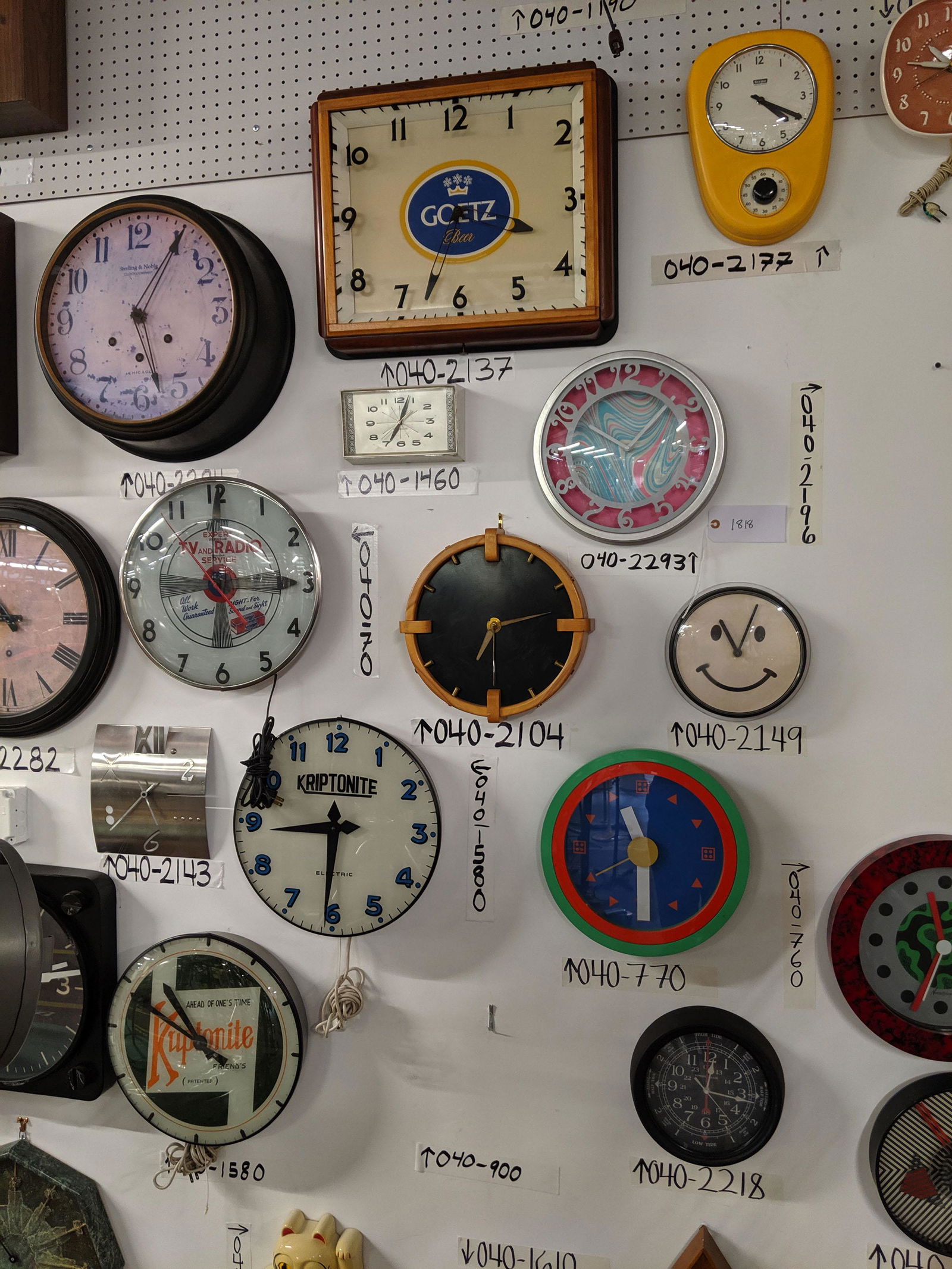 Lot - Wall clocks (1 of 15)