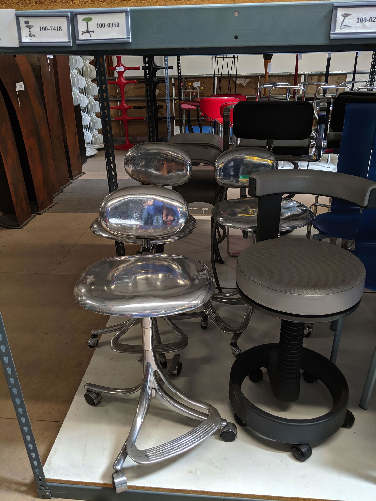 Rolling Chairs (1 of 2)