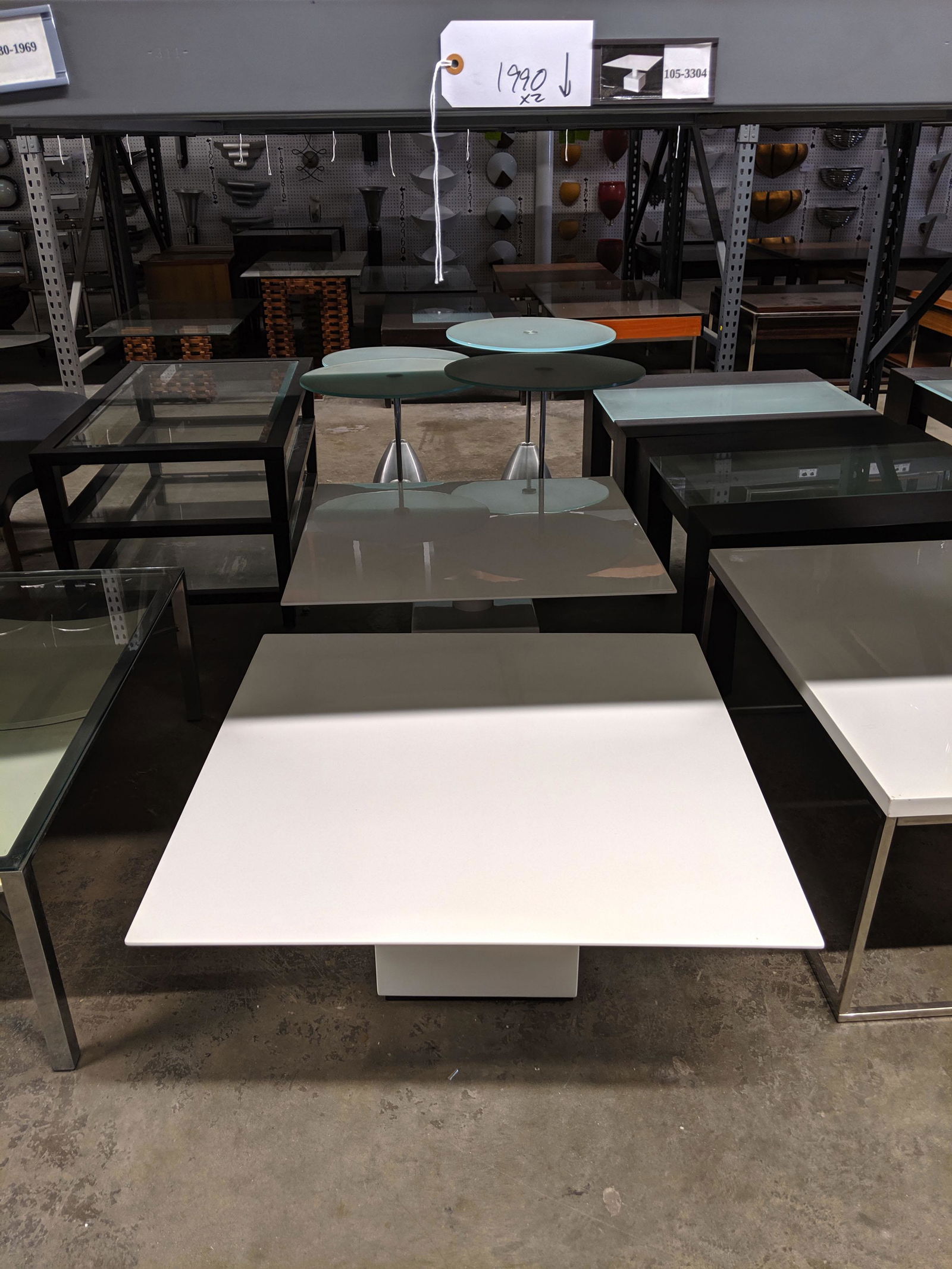 Pedestal Tables (1 of 2)
