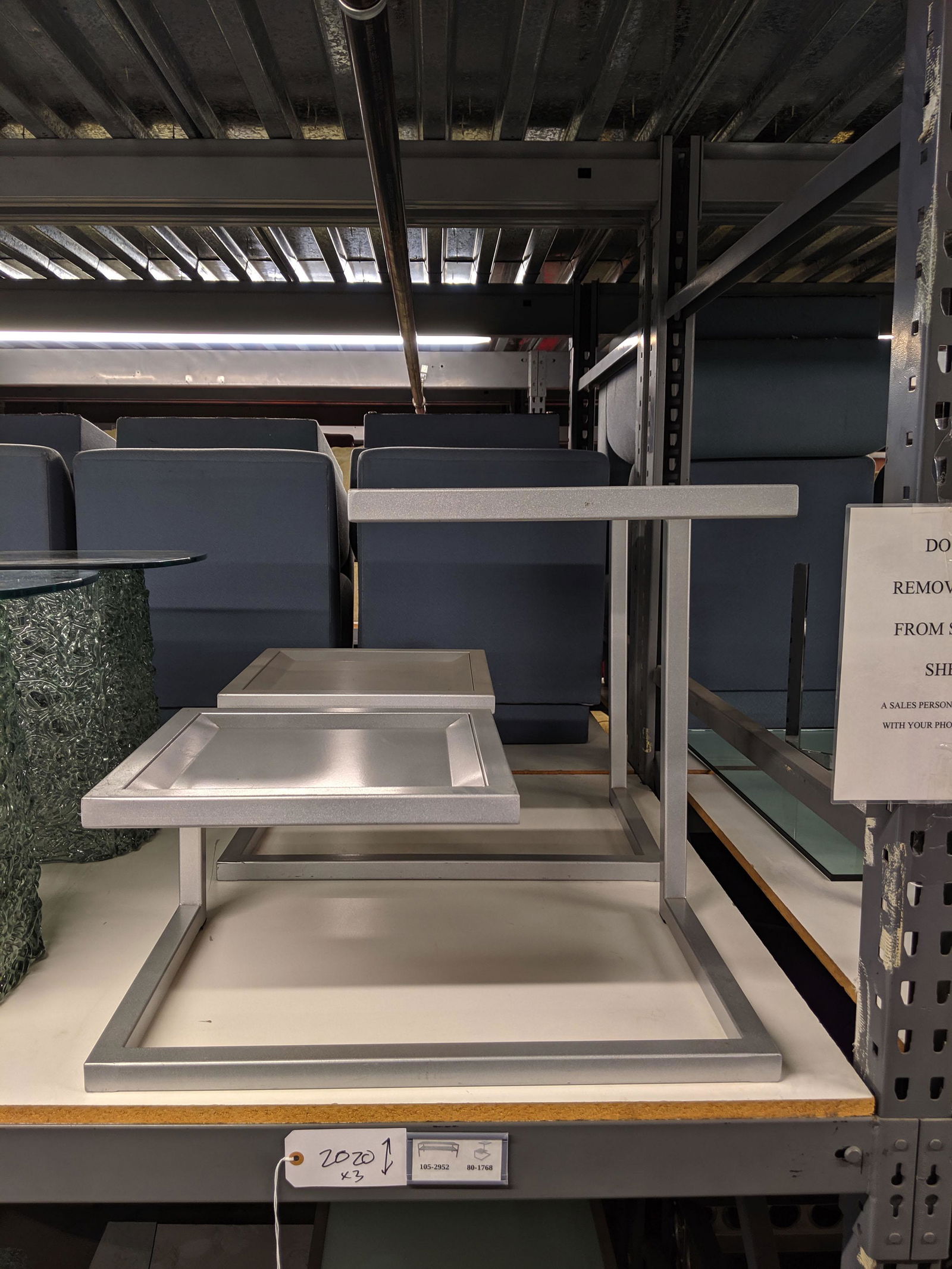 Modern Table Set (1 of 2)