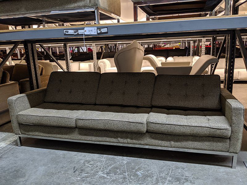 Modern Seating Set (1 of 3)