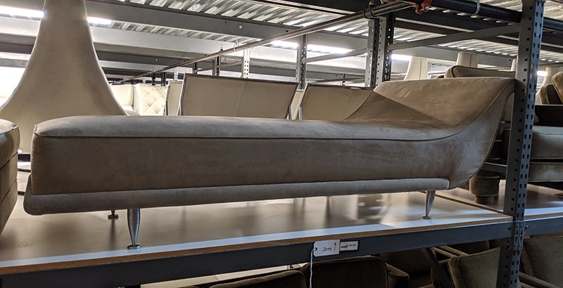 Velvet Daybed: Elegant velvet daybed with aluminum feet.