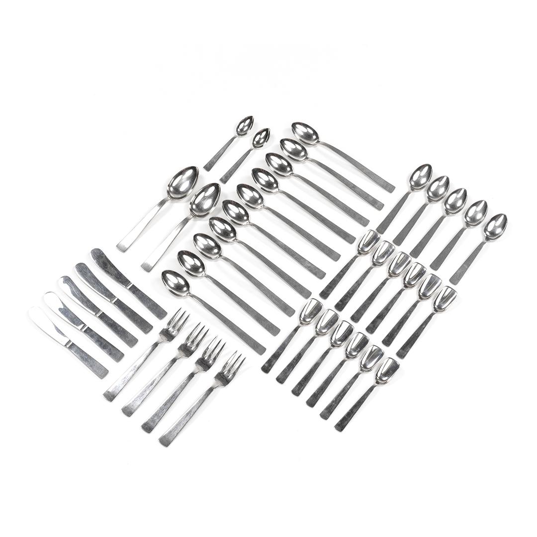 Gio Ponti Flatware Set (40) (1 of 4)