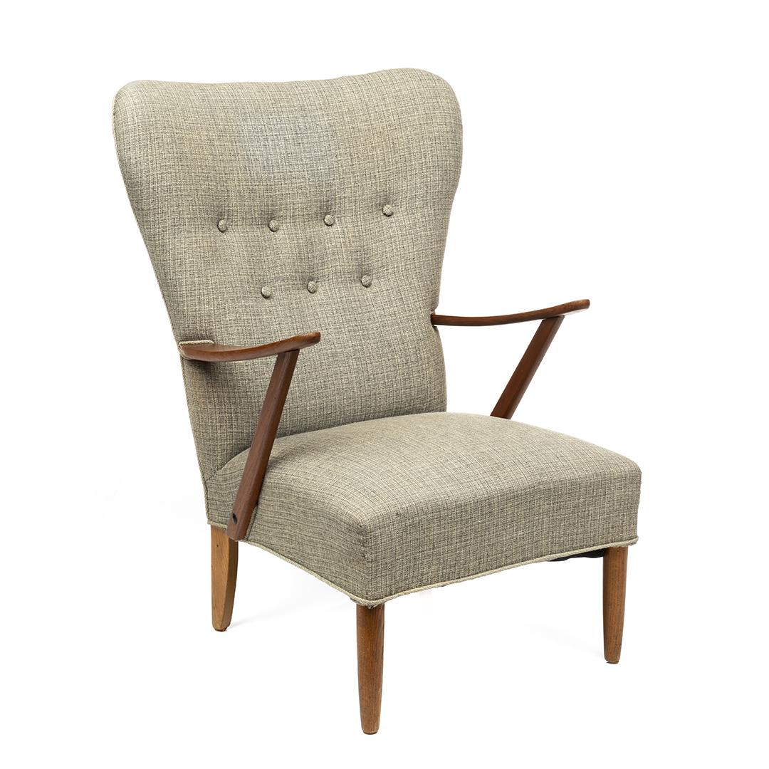 High-Backed Dux Lounge Chair (1 of 5)