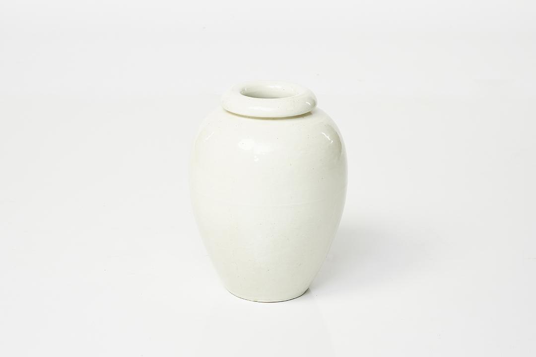 Bauer White Oil Jar (1 of 4)