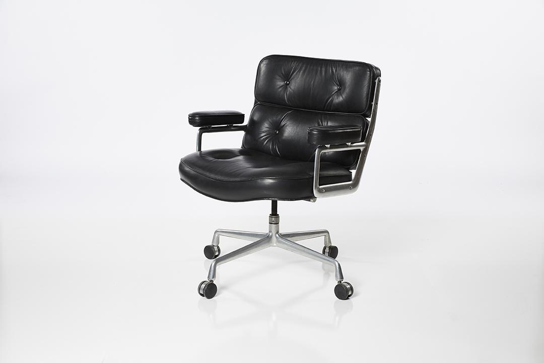 Charles and Ray Eames Time Life Lobby Chair (1 of 9)