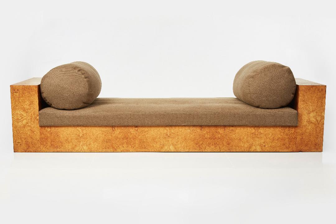 Postmodern, Monumental Daybed (1 of 10)