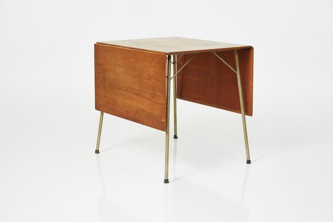 Arne Jacobsen, Drop-Leaf Table, Model No. FH-3601 (1 of 10)