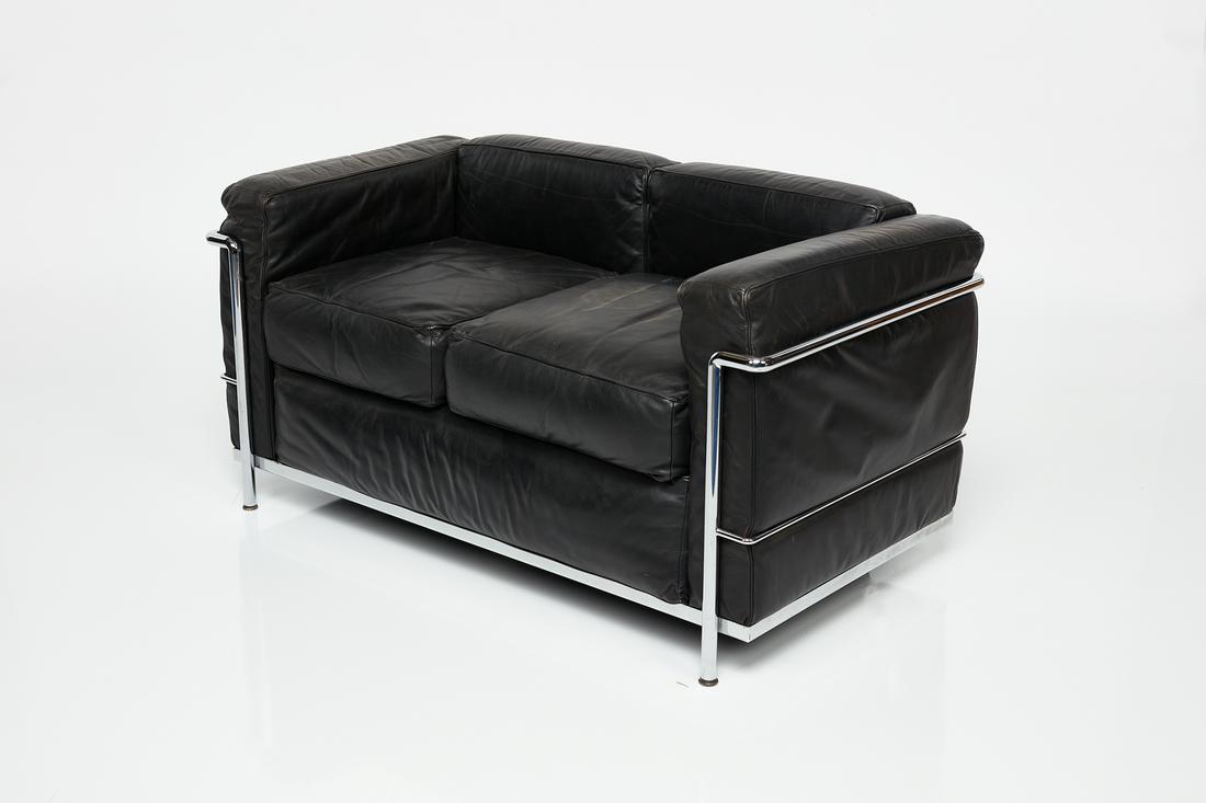 Le Corbusier, Loveseat (1 of 17)
