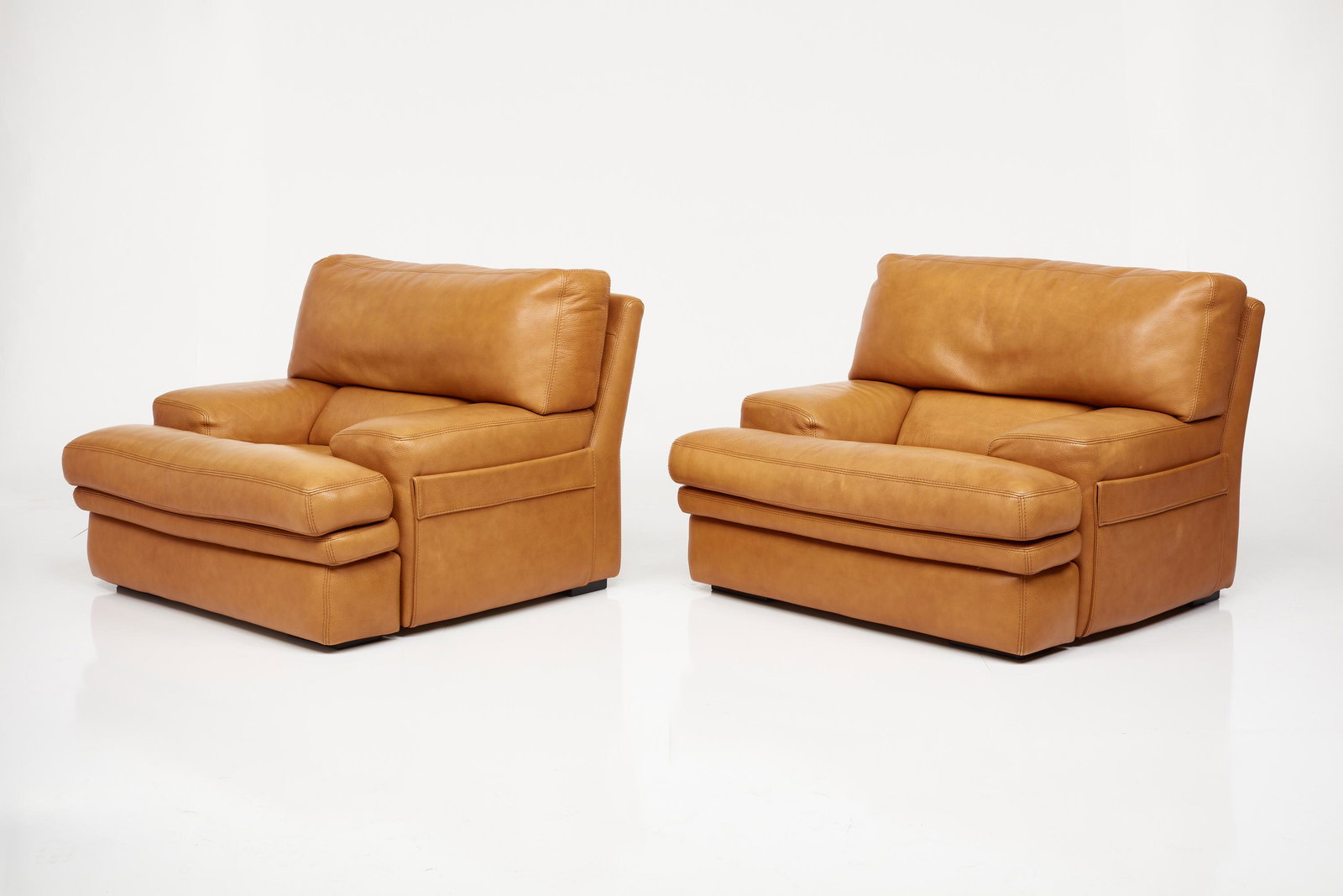 Roche Bobois, Extending Lounge Chairs (2) (1 of 17)