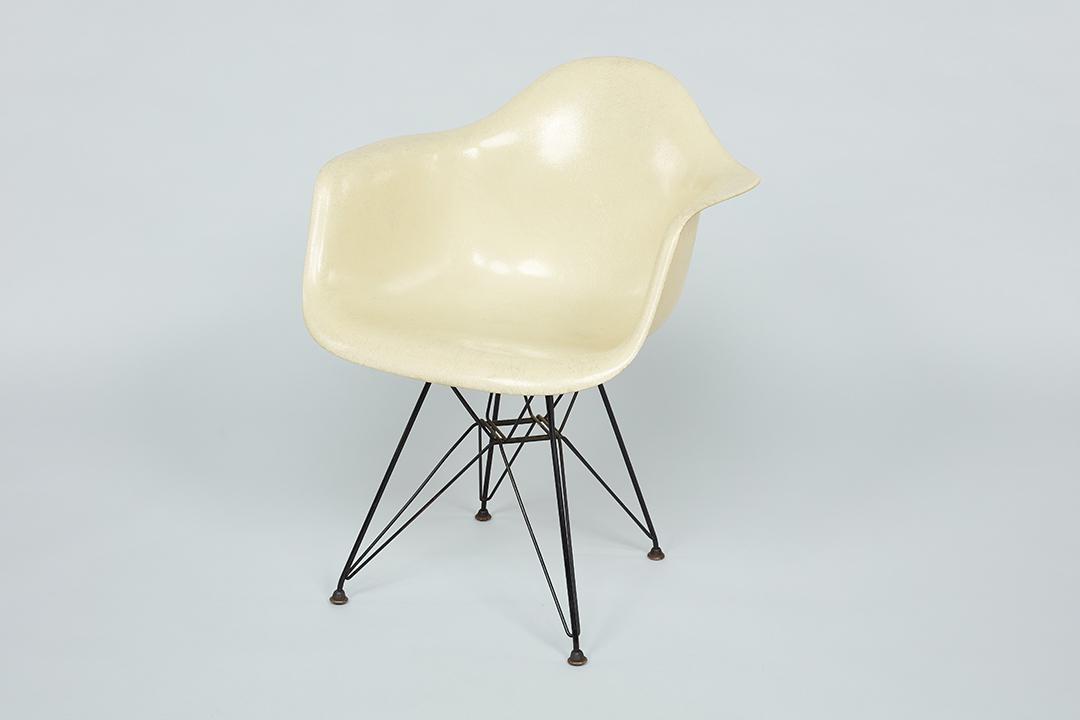 Charles & Ray Eames, DAR Armshell Chair (1 of 20)