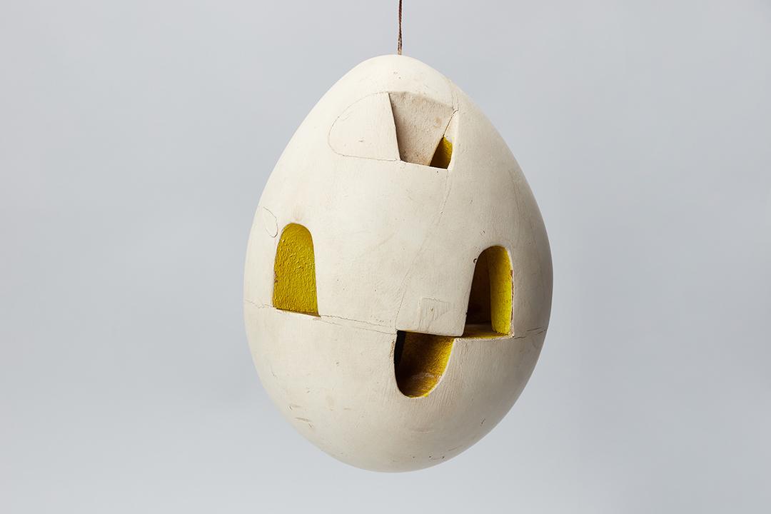 Jan de Swart, Hanging Egg Sculpture (1 of 15)